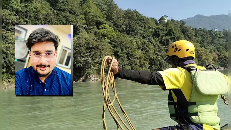 दिवाली पर गंगा नदी में समाया घर का इकलौता ‘चिराग’, सॉफ्टवेयर इंजीनियर हेमंत सोनी का 4 दिन से सुराग नहीं दिवाली पर गंगा नदी में समाया घर का इकलौता ‘चिराग’, सॉफ्टवेयर इंजीनियर हेमंत सोनी का 4 दिन से सुराग नहीं