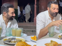 Sunny Deol's Foodie Stop At Amritsar Features Tea, Samosas And Paneer Pakoras Sunny Deol's Foodie Stop At Amritsar Features Tea, Samosas And Paneer Pakoras