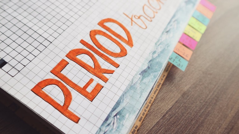 Are Women's Periods Synced With Moon Phases? What Science Really Says