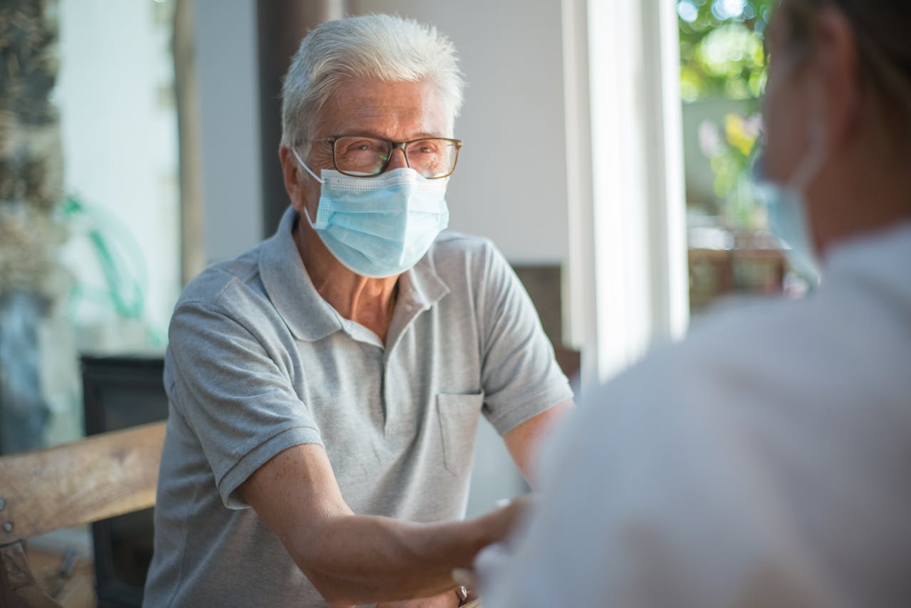 Air Pollution And Dementia: Expert Explains The Link And Risks Involved