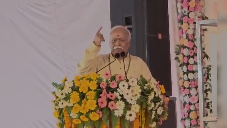 खुशी की बात है कि बंटवारे के बाद सिंधी भाई पाकिस्तान नहीं बल्कि अविभाजित भारत आए: डॉ. मोहन भागवत