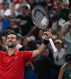Novak Djokovic Beats Exhaustion To Push Through To Shanghai Masters Quarterfinals