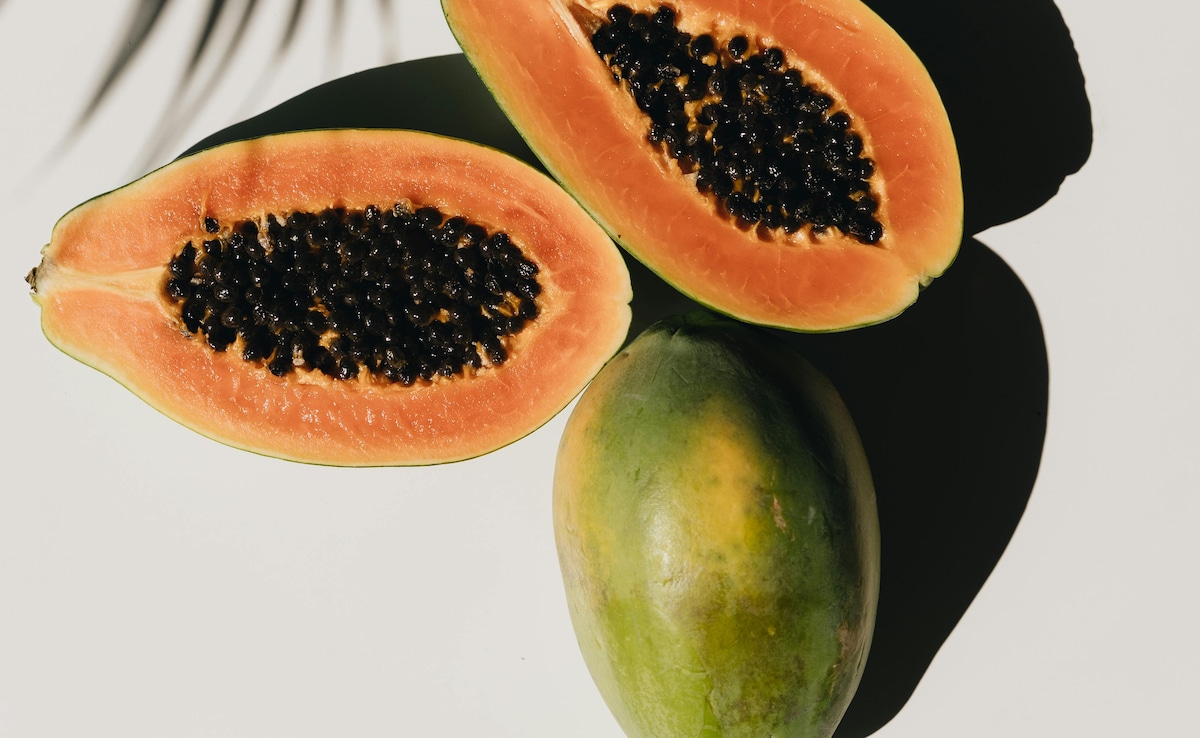 Top 10 health benefits of papaya, Papaya benefits and side effects, Eating papaya benefits for skin, Papaya benefits for men, Green papaya benefits, Green papaya benefits for uric acid, Benefits of eating papaya at night, Disadvantages of eating papaya, Latest and Breaking News on NDTV