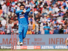 Varun Chakravarthy Took Cricket Ball to His Wedding Reception, Reveals Reason Varun Chakravarthy Took Cricket Ball to His Wedding Reception, Reveals Reason