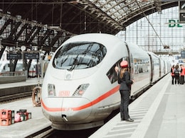 Why Are Train Roofs Curved? The Smart Science Behind The Shape Why Are Train Roofs Curved? The Smart Science Behind The Shape
