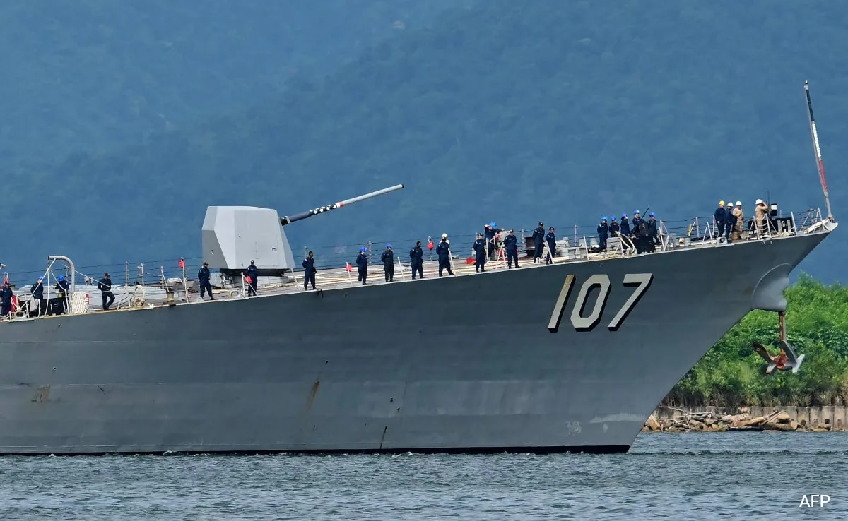 Venezuela Accuses CIA of Foiled Plot as US Bombers Intensify Caribbean Tensions