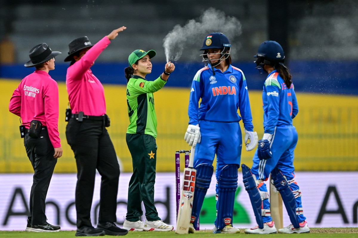 India vs Pakistan LIVE Score, Women's World Cup 2025: India, Pakistan Stars Forced To Leave Field As Bizarre Reason Halts Play Again