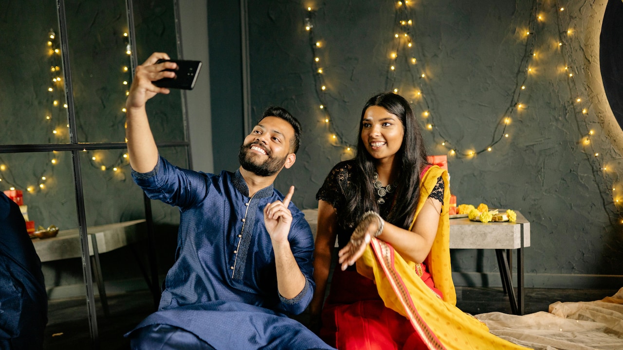 Flipkart Big Bang Diwali Sale: Mens Ethnic Kurta-Pyjama Sets Under ₹599