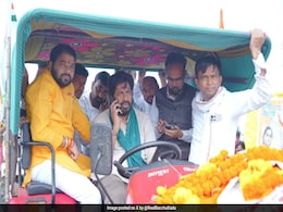 Maharashtra Ex Minister Leads Tractor March To Nagpur Over Loan Waiver For Farmers Maharashtra Ex Minister Leads Tractor March To Nagpur Over Loan Waiver For Farmers