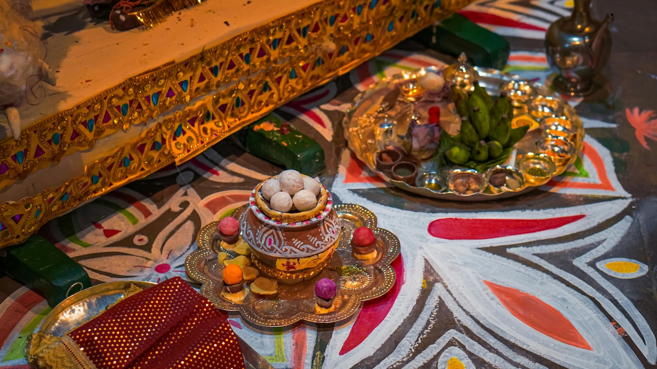 Which items are essential for decorating your puja area this festive season?