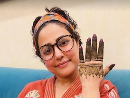 हिना खान मना रही हैं शादी के बाद पहला करवाचौथ, लगवाई पति रॉकी के नाम की मेहंदी हिना खान मना रही हैं शादी के बाद पहला करवाचौथ, लगवाई पति रॉकी के नाम की मेहंदी