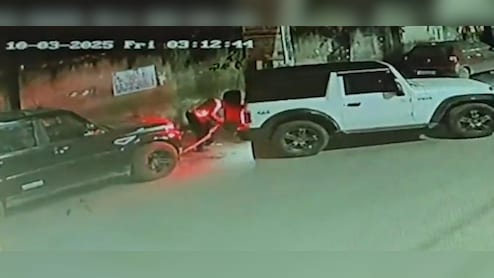 On Camera, Thieves Tow Away Scorpio With Thar In Gurugram Robbery