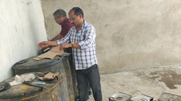 दीपावली से पहले खाद्य विभाग की बड़ी कार्रवाई, नमकीन कारखाने पर छापा; 1100 लीटर तेल सील&nbsp;