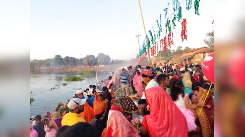 Chhath Puja 2025: बिहार ही नहीं भारत के ये हैं 5 सबसे प्रसिद्ध छठ घाट, अद्भुत परंपराओं का है संगम, 1 बार जरूर जाएं