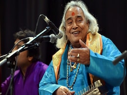 पंडित छन्नूलाल मिश्र: बनारस, भक्ति और भावुकता का स्वर पंडित छन्नूलाल मिश्र: बनारस, भक्ति और भावुकता का स्वर