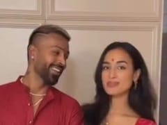 हार्दिक पांड्या ने कभी पांव में पहनी गर्लफ्रेंड की हील्स तो कभी टेडी बेयर पर सिर रखकर सोते आए नजर- ऐसा था माहिका का बर्थडे सेलिब्रेशन