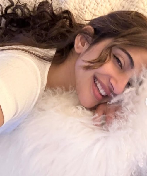 एक गाने का 2 करोड़ लेने वाली एक्ट्रेस अब बॉलीवुड में आएगी नजर, बॉबी देओल के साथ मिली फिल्म