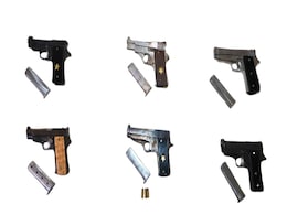 MP से पंजाब भेजे जा रहे हैं अवैध हथियार: जालंधर पुलिस ने किया तस्करी पर कड़ा प्रहार, इतनी पिस्टल हुईं जब्त MP से पंजाब भेजे जा रहे हैं अवैध हथियार: जालंधर पुलिस ने किया तस्करी पर कड़ा प्रहार, इतनी पिस्टल हुईं जब्त