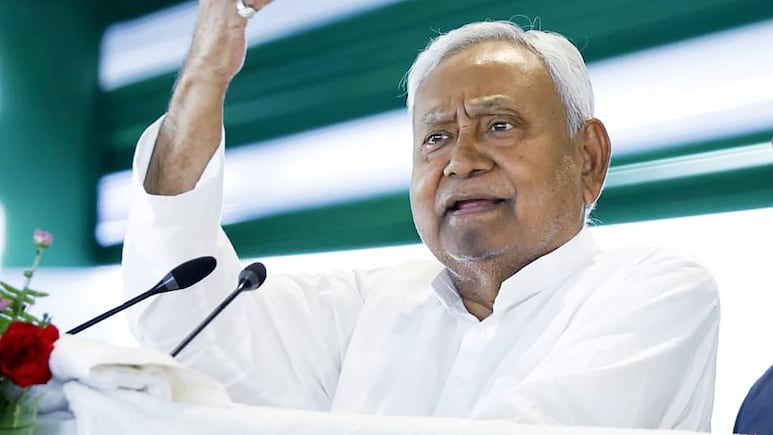 बिहार चुनाव- फलोदी सट्टा बाजार ने NDA की सरकार बनने का जताया अनुमान, नीतीश कुमार पर सबसे मजबूत दांव बिहार चुनाव- फलोदी सट्टा बाजार ने NDA की सरकार बनने का जताया अनुमान, नीतीश कुमार पर सबसे मजबूत दांव