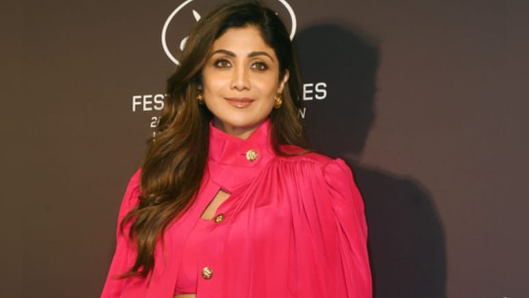 शिल्पा शेट्टी को विदेश जाने की छूट नहीं, LOC रद्द कराने की मांग पर हाईकोर्ट बोला- पहले अप्रूवर बनें शिल्पा शेट्टी को विदेश जाने की छूट नहीं, LOC रद्द कराने की मांग पर हाईकोर्ट बोला- पहले अप्रूवर बनें