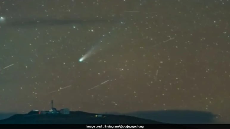Watch: Indian Astronomer Shares Breathtaking View Of Comet Lemmon In "Quiet Skies" Of Ladakh Watch: Indian Astronomer Shares Breathtaking View Of Comet Lemmon In "Quiet Skies" Of Ladakh