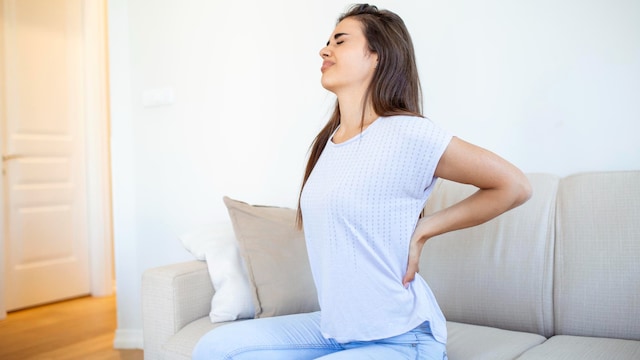 High Screen Time And Sitting For Long Hours? Your Arthritis Risk Is Rising Too