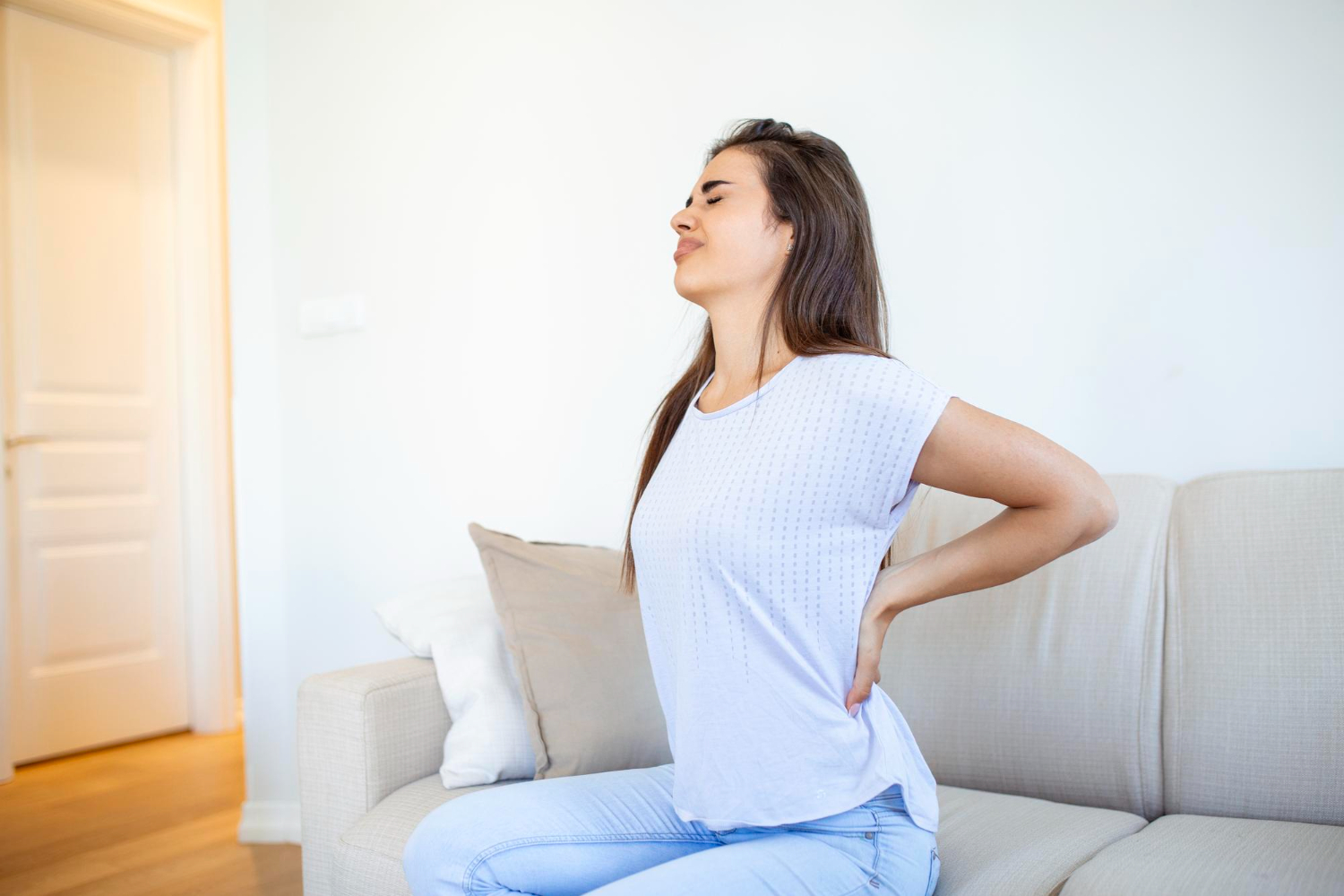 High Screen Time And Sitting For Long Hours? Your Arthritis Risk Is Rising Too