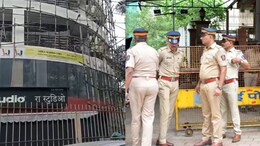 Mumbai News: मुंबईच्या पवईत हाय व्होल्टेज ड्रामा, एका माथेफिरुने अनेक मुलांना ठेवलं ओलीस! वाचा सर्व अपडेट