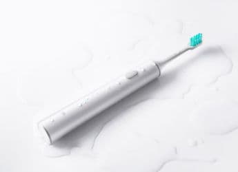 એમેઝોન સ્પેશ્યલ દિવાળી સેલમાં ઇલેક્ટ્રિક ટૂથબ્રશ પર પણ ડિસ્કાઉન્ટ મળી રહ્યું છે