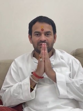 तेजप्रताप यादव कल महुआ में करेंगे नामांकन, सोशल मीडिया पोस्ट कर अपने समर्थकों से की खास अपील