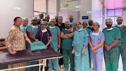 SMS अस्पताल में डॉक्टरों ने युवक के पेट से निकाला लोहे का बोल्ट, कील और घड़ी, 3 घंटे तक चला ऑपरेशन