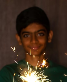 क्या हरे रंग के दिखते हैं ग्रीन पटाखे?