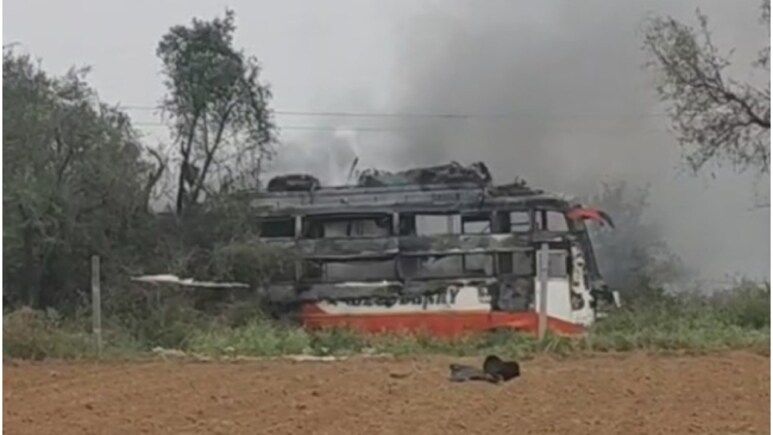 Rajasthan Bus Fire: राजस्थान में भीषण हादसा, हाईटेंशन लाइन की चपेट में आई मजदूरों से भरी स्लीपर बस, 10 झुलसे, 2 की मौत