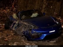 Speeding Porsche Crashes Into Divider On Mumbai Expressway, Driver Injured