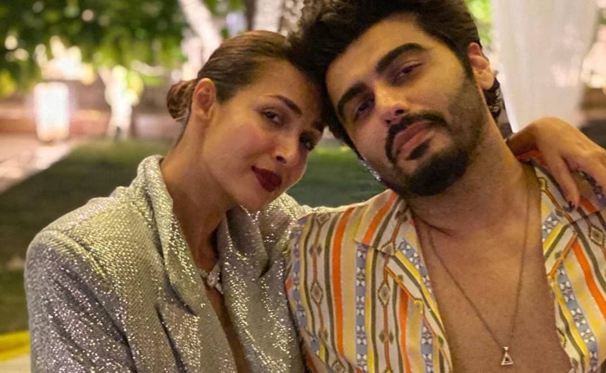 52 साल की हुईं मलाइका अरोड़ा, अर्जुन कपूर ने इस अंदाज में किया बर्थडे विश, बोले- मुस्कुराती रहो और हमेशा...