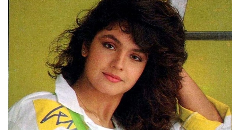 पूजा भट्ट की मां किरण भट्ट की 7 तस्वीरें, 5वीं फोटो देख कर कहेंगे- आलिया की झलक दिखती है... पूजा भट्ट की मां किरण भट्ट की 7 तस्वीरें, 5वीं फोटो देख कर कहेंगे- आलिया की झलक दिखती है...