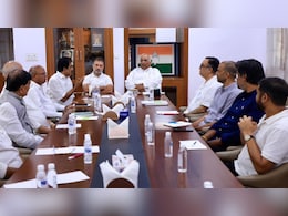 कांग्रेस में सिरफुटौव्वल.. बिहार में बाहरी को टिकट देने पर आपस में ही हो गई तू-तू, मैं-मैं