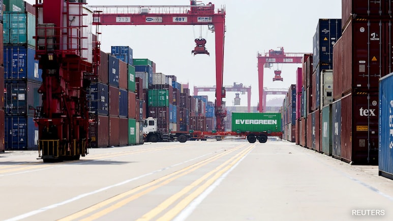 US, China To Roll Out Tit-For-Tat Port Fees, Threatening More Turmoil At Sea US, China To Roll Out Tit-For-Tat Port Fees, Threatening More Turmoil At Sea