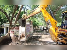 पेंच टाइगर रिज़र्व के पास बड़े रिसॉर्ट्स पर चला प्रशासन का बुलडोज़र, अवैध अतिक्रमण की शिकायत के बाद हुई कार्रवाई 