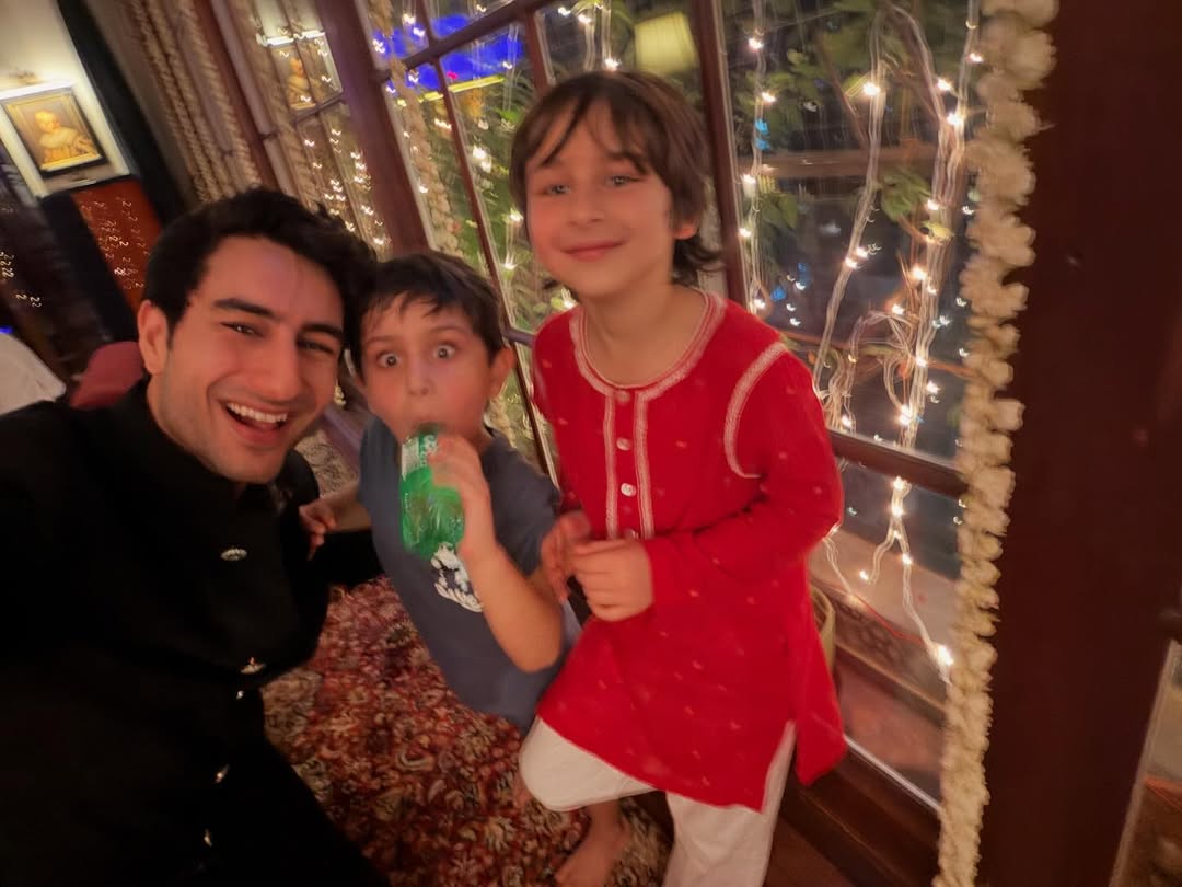 Ibrahim Ali Khan's "Teeno Bhai Teeno Tabahi" Post With Brothers Taimur And Jeh On Diwali Is All Things Adorable