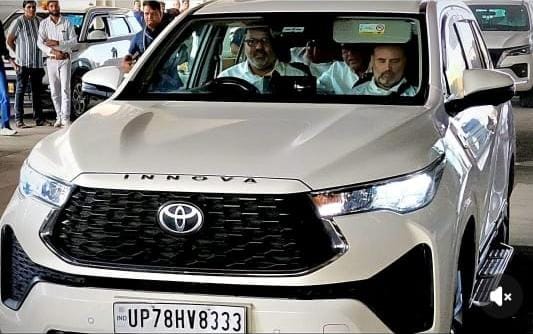 विवादों में राहुल की फतेहपुर यात्रा, हत्या के आरोपी वीरेंद्र पाल की कार से किया सफर; कांग्रेस ने दिया किराए का तर्क