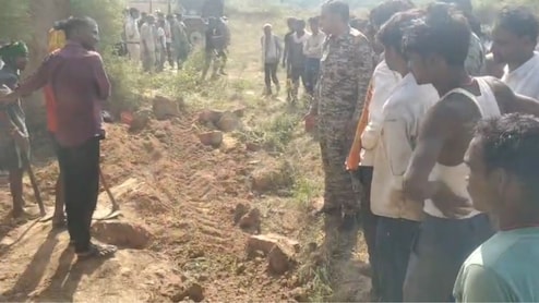 श्योपुर में मिट्टी धसने से 6 बच्चे दबे, एक बच्ची की मौत, घर की लिपाई के लिए मिट्टी लेने गए थे