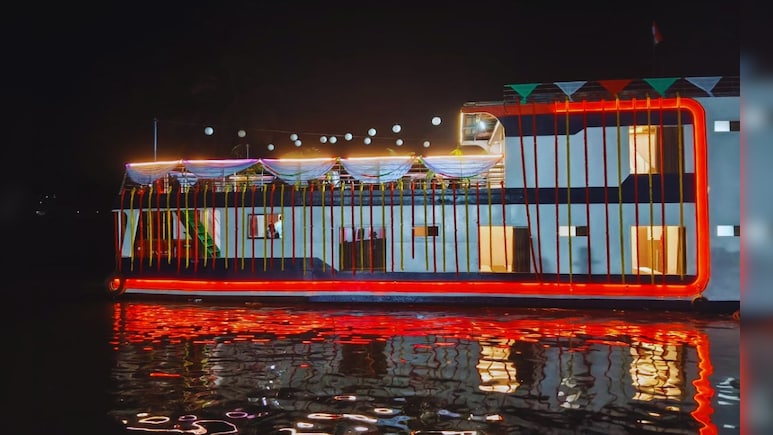 First houseboat in Konkan : कोकणात 8 खोल्यांची पहिली हाऊसबोट दाखल, कसं कराल बुकिंग, दर किती? 