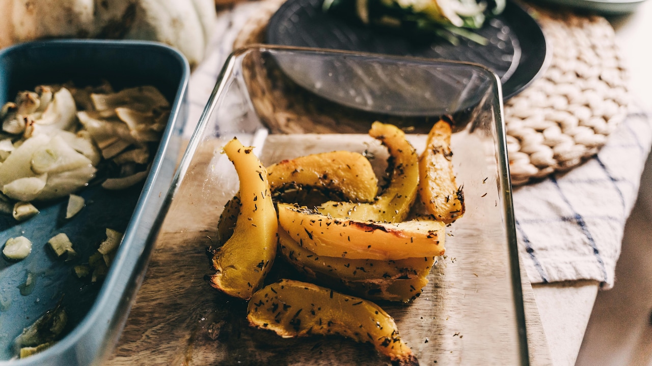 Glass bakeware is more prone to chips and nicks than ceramic ones