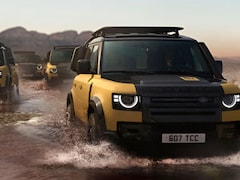 डिफेंडर के एक टायर की इतनी है कीमत, जानकर माथा पकड़ लेंगे आप