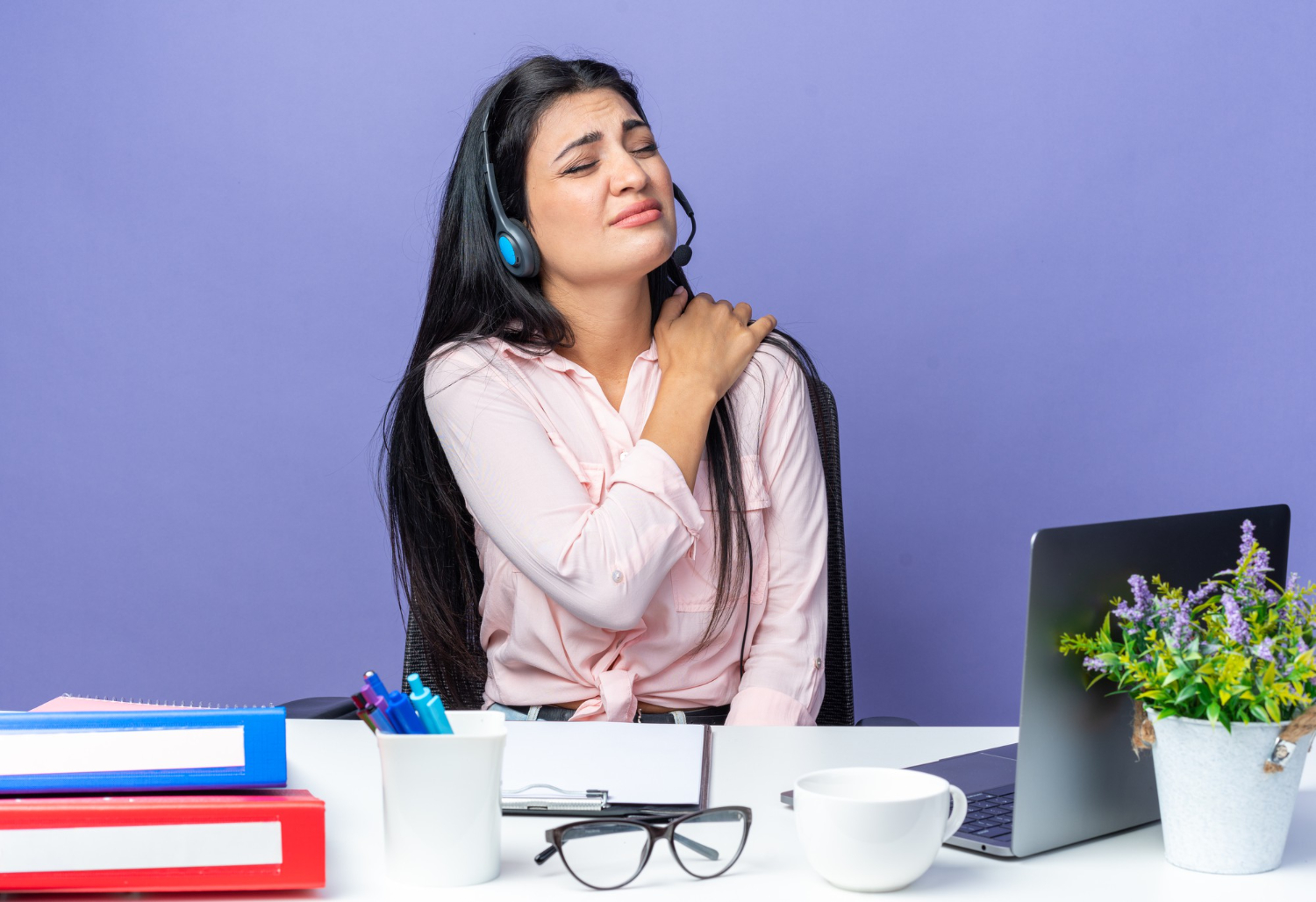 5 Strength Moves Indian Women Need To Prevent Shoulder And Neck Pain From Long Work Hours
