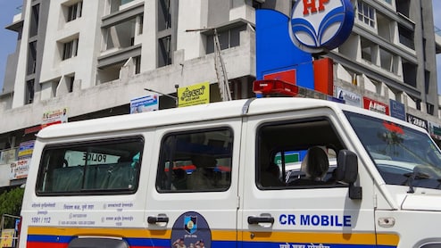 Pune News पुण्यातील अल कायदाच्या संशयित दहशतवाद्याचे 'ठाणे कनेक्शन' उघड! 'गुप्त बैठकी'बाबत ATS चा मोठा खुलासा Pune News पुण्यातील अल कायदाच्या संशयित दहशतवाद्याचे 'ठाणे कनेक्शन' उघड! 'गुप्त बैठकी'बाबत ATS चा मोठा खुलासा