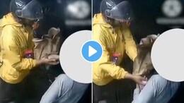 डिलिव्हरी बॉयने केलं मोठं कांड! बिल्डिंगमध्ये पार्सल देताना तरुणीच्या छातीला हात लावला अन्..CCTV Video व्हायरल
