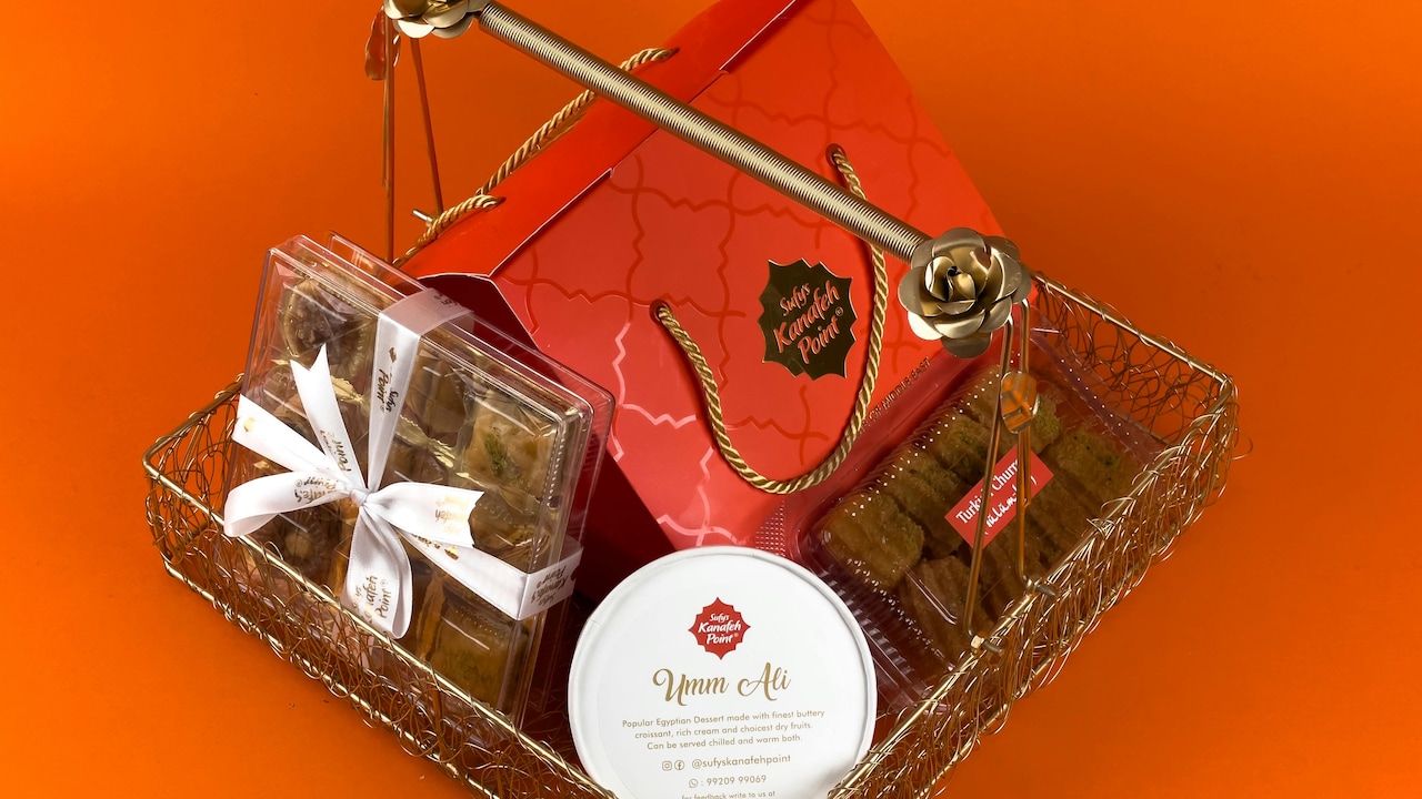 How To Pick Themed Diwali Hampers: Wellness, Gourmet Delights