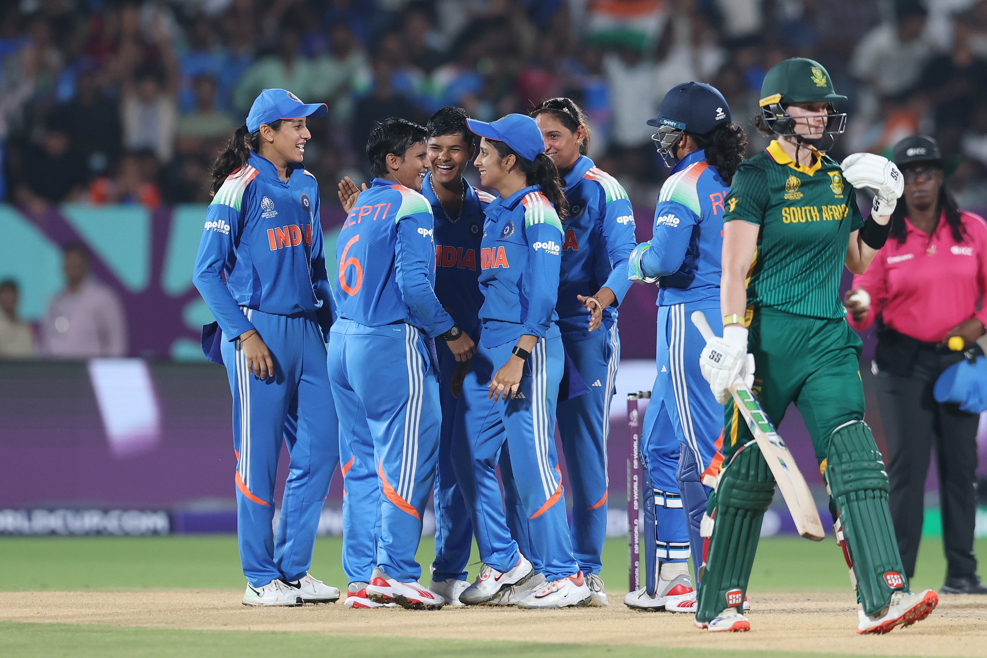 India vs South Africa Live Score Updates, ICC Women's World Cup 2025: Laura Wolvaardt Departs, India Smell Victory vs Proteas